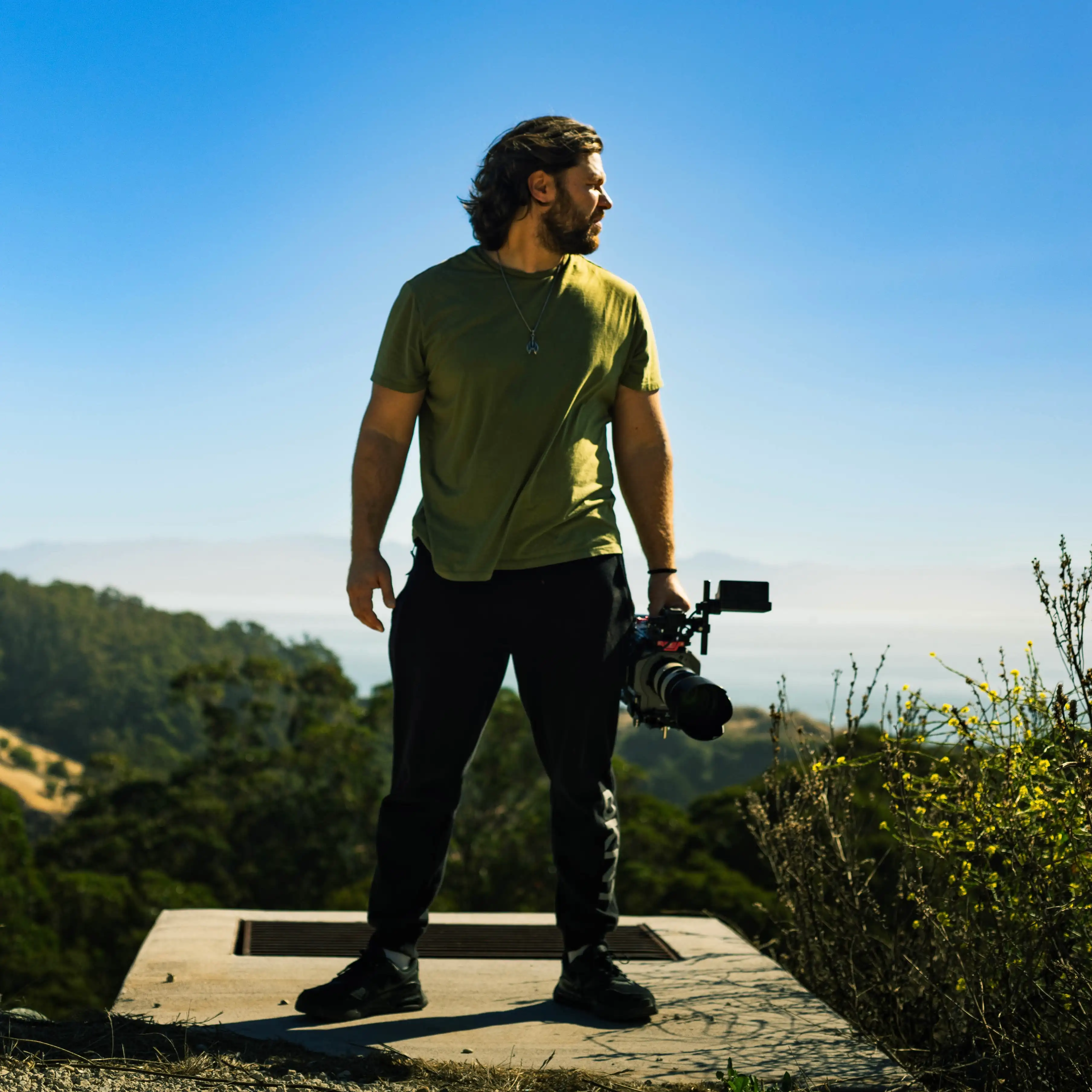 picture of Evgenii Liubarskii holding a cinema camera